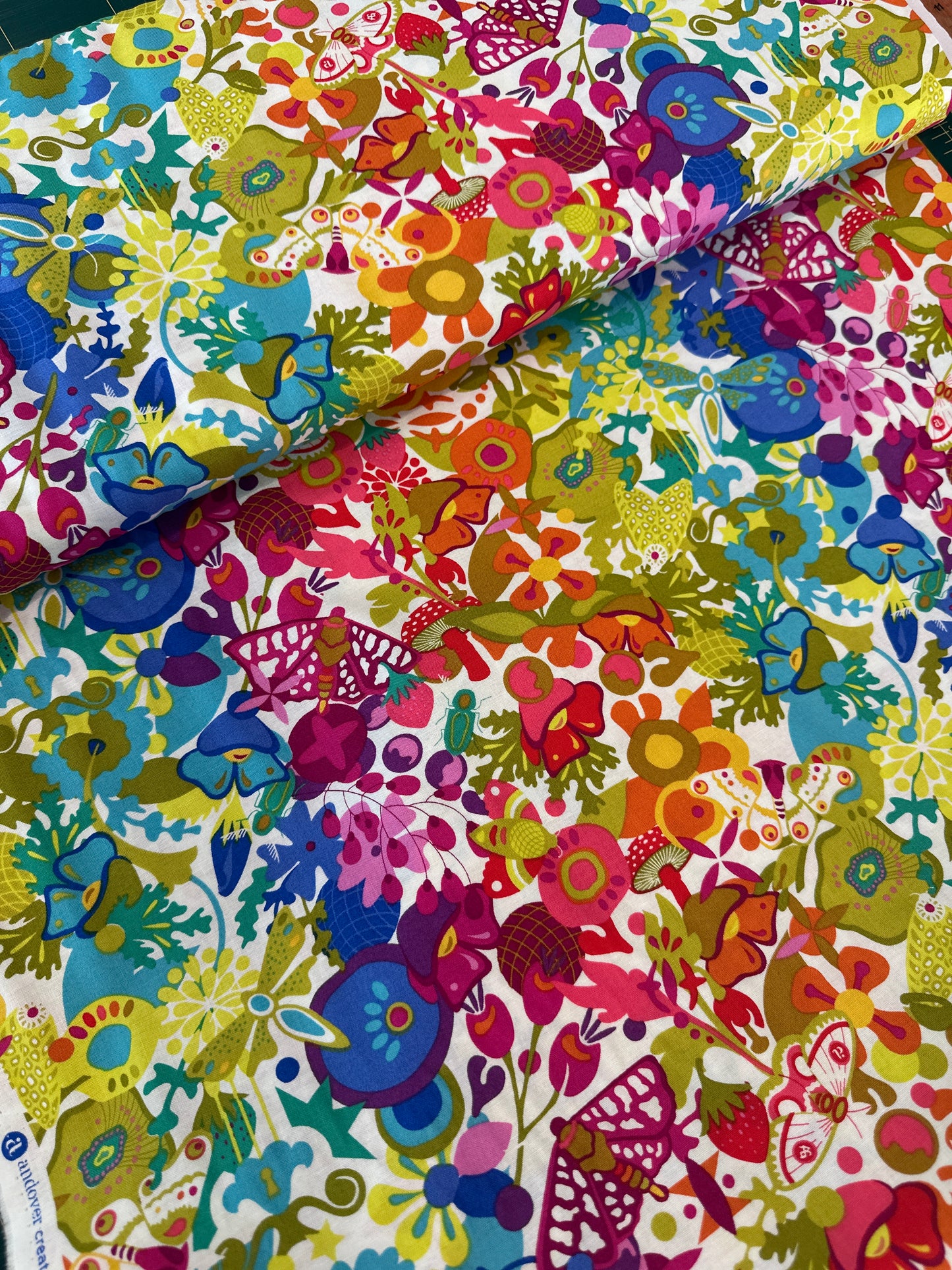 day all over prnt Alison Glass - Colorwheel in Art theory Day Night - quilt fabric collection available at Brisbane Australia online fabric store art quilt supplies 2 sew textiles. colour fun fabrics, featuring moths and flowers and other lovely nuances. Great as border, binding and feature fabrics, but also wonderful as a cushions and round table mats.