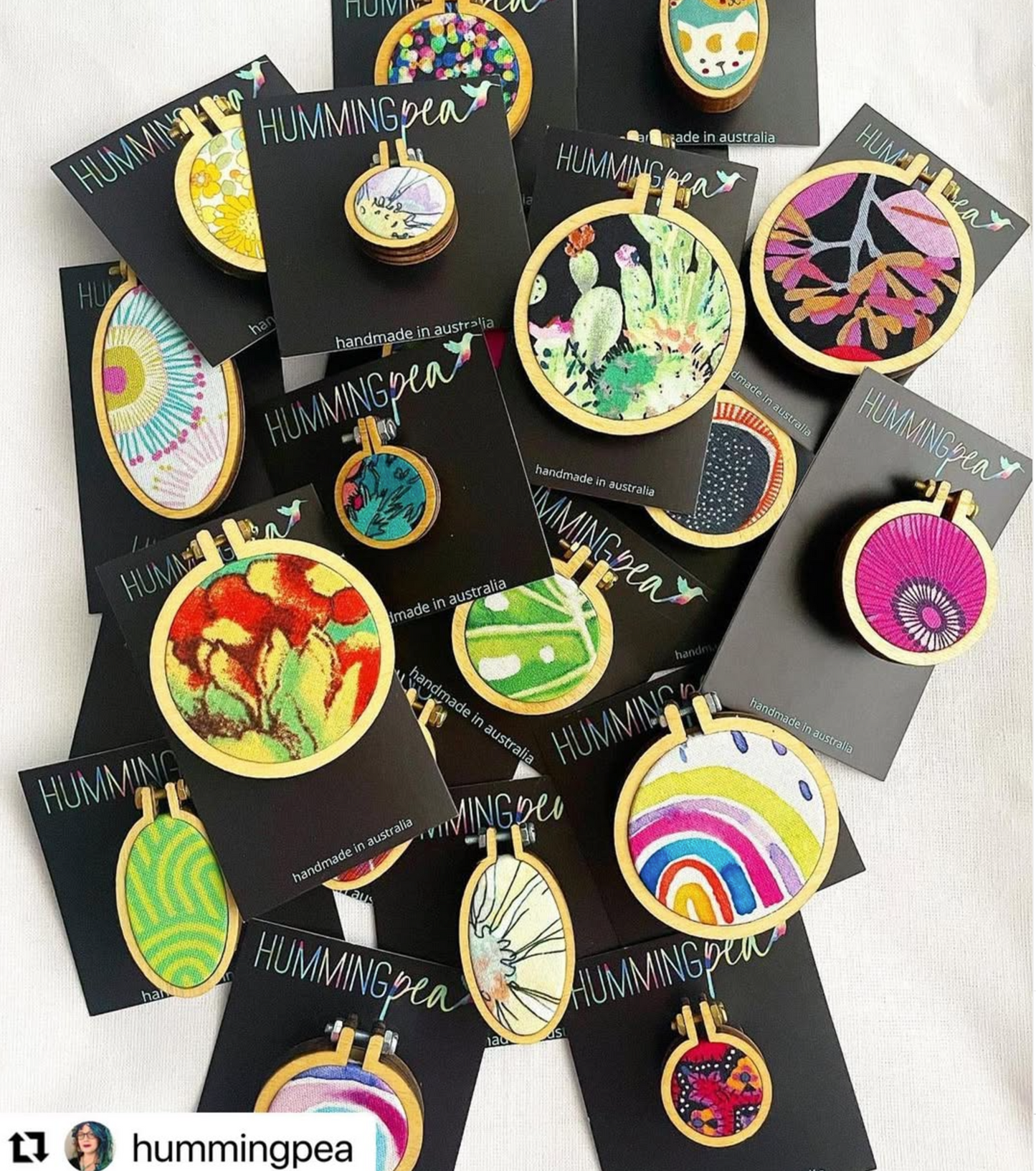 Create your own fabric and stitched jewellery! Set of 3 Mini Embroidery Hoops & Aida cloth - Beginner friendly - Quick Easy Fun Gifts