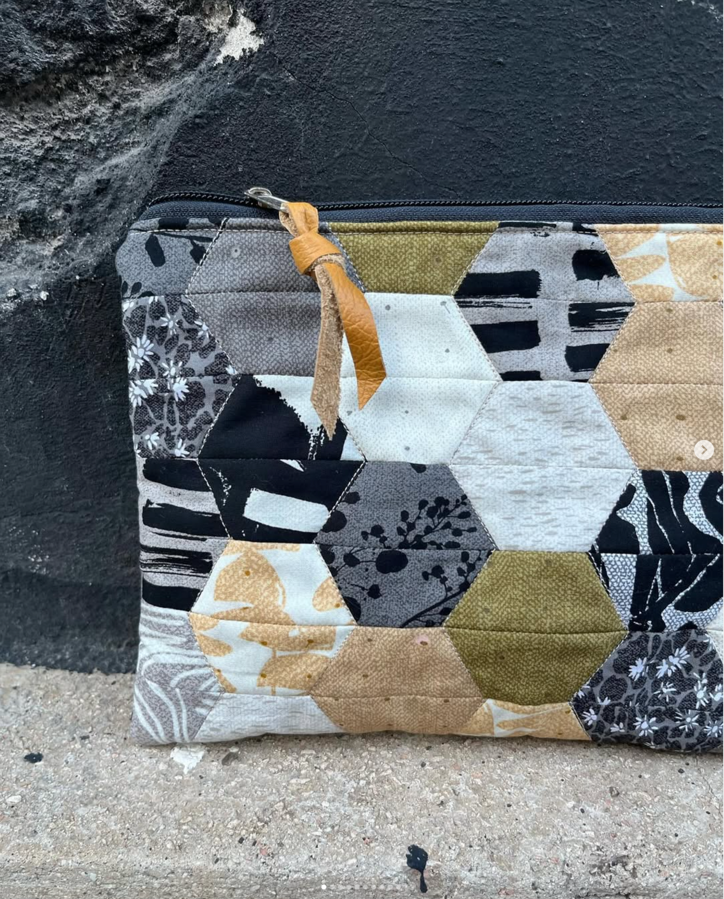 AbstrART - Katarina Roccella - Art Gallery Fabrics - 17 FQ Pre-cut Fabric Collection