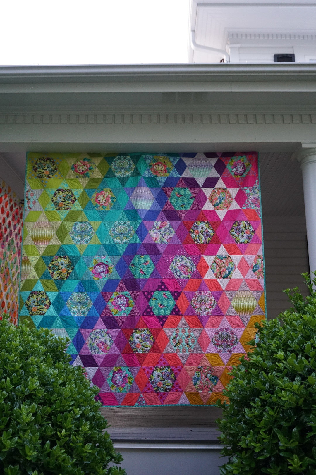 Quilt on the porch - Tula pink Moon Garden free pattern by Freespirit fabrics for Tula Pink at 2 sew textiles art quilt supplies