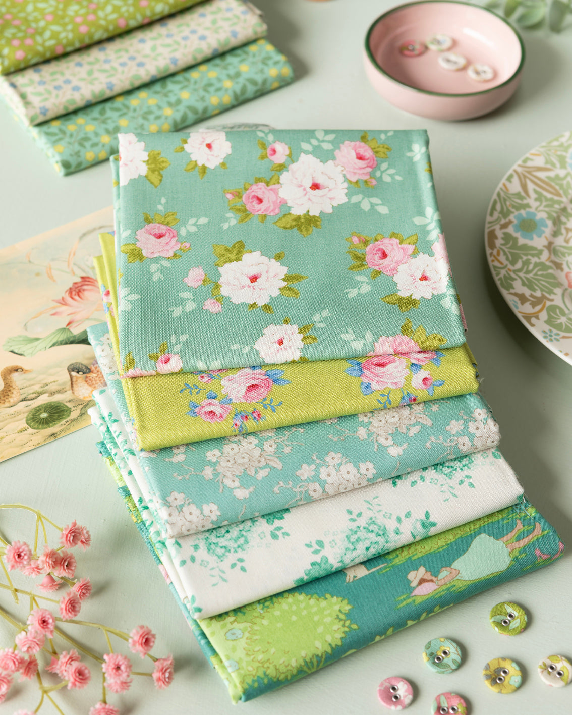 Tilda SUNDAY BRUNCH fabric Collection - Pre Cuts - Fat Quarter bundles