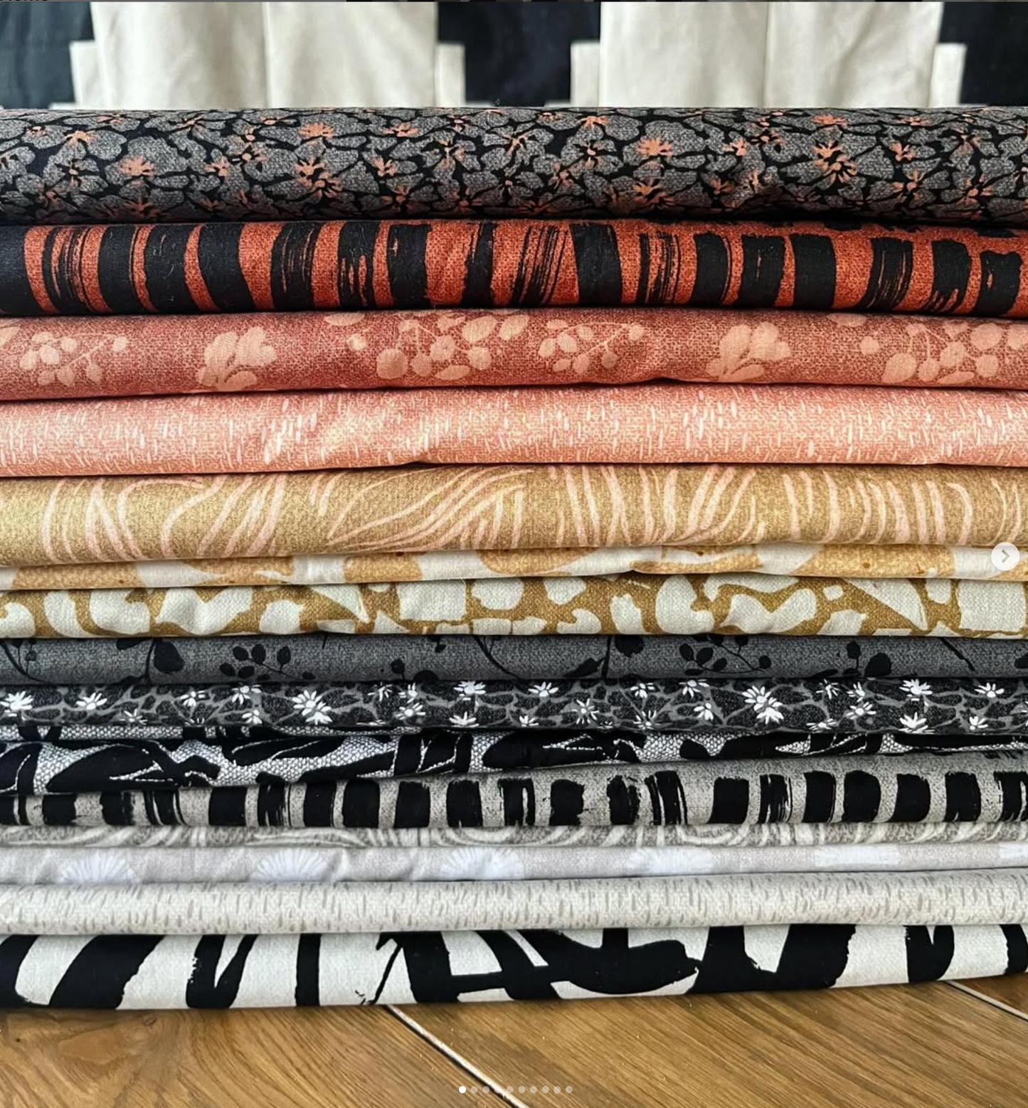 AbstrART - Katarina Roccella - Art Gallery Fabrics - 17 FQ Pre-cut Fabric Collection