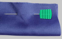 Taylor Seville Magic Pins - Flat Head Patchwork Pins - Extra Long fine –  ART QUILT SUPPLIES - 2 Sew Textiles