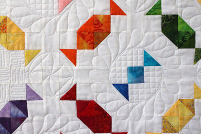 Lolly Scramble - Quilt Pattern - Idéal pour le lit d’enfant ou de bébé.